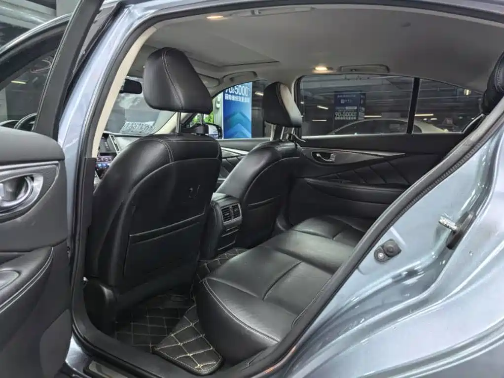Infiniti Q50L 2015 2.0T Enjoy