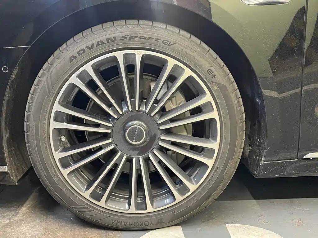 AITO ENJOY THE WORLD S9