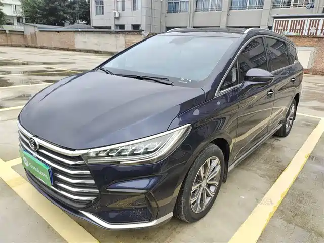 BYD SONG MAX