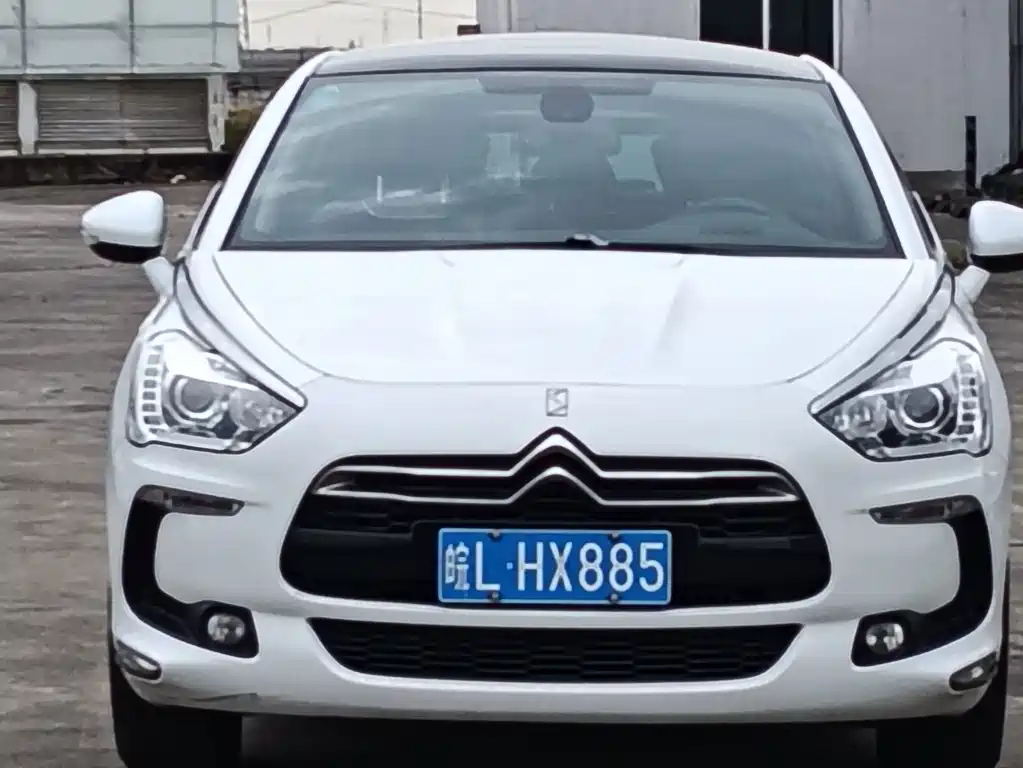 DS DS 5 — миниатюра 2