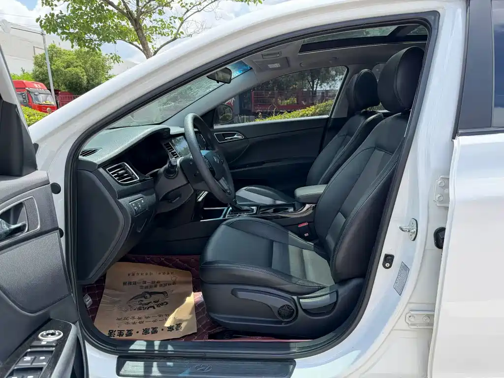 Hyundai Mistra — миниатюра 9