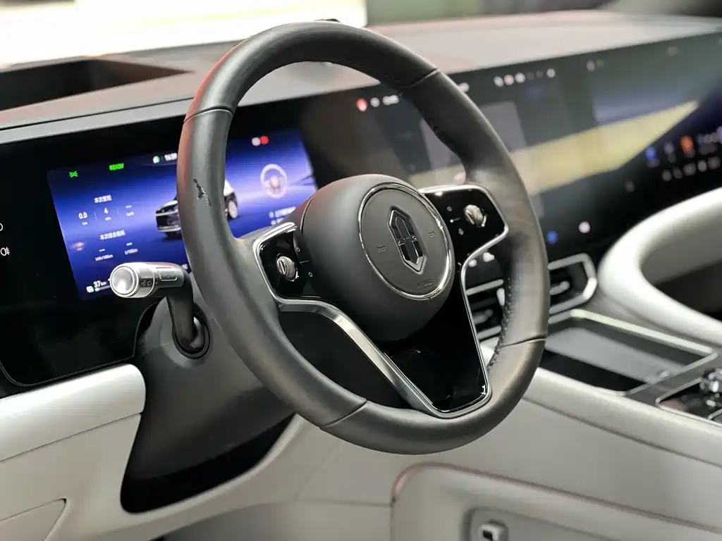 AITO ASK THE WORLD M9