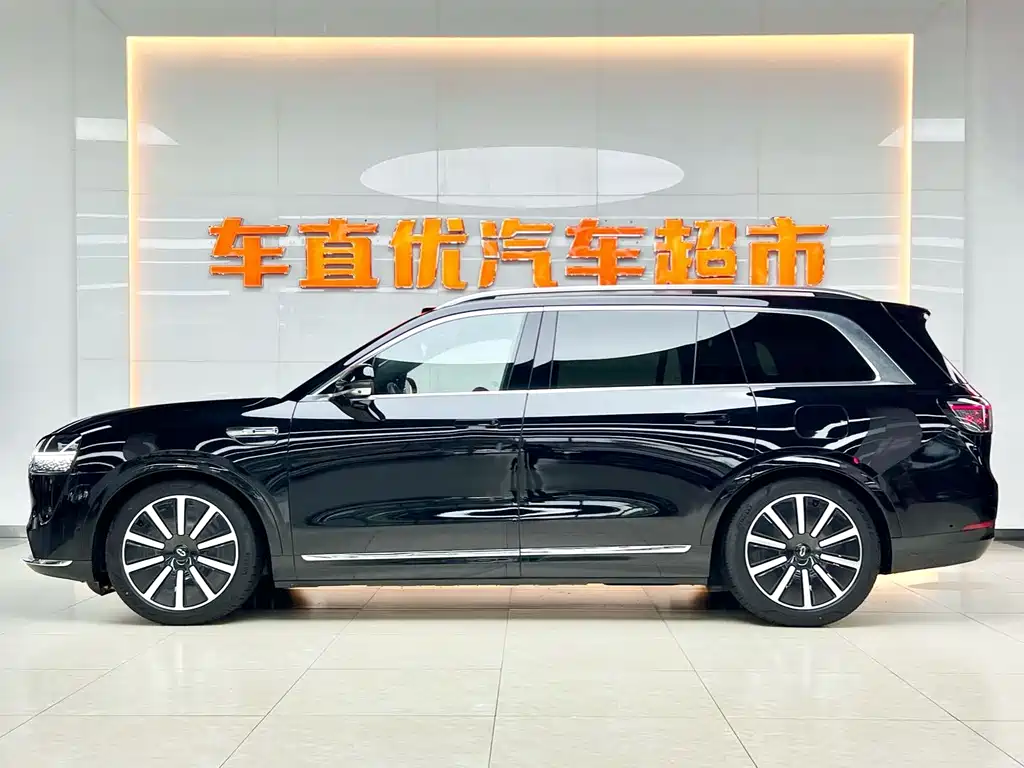 AITO ASK THE WORLD M9