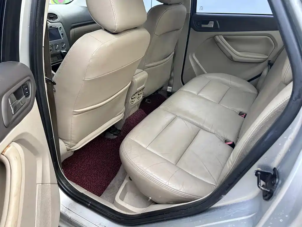 Ford Focus — миниатюра 4