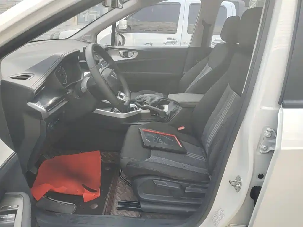 Wuling Jiachen — миниатюра 15