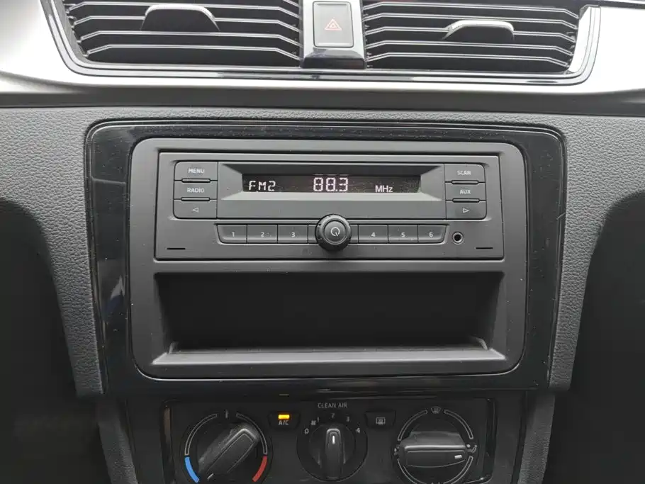 Skoda Rapid — миниатюра 13