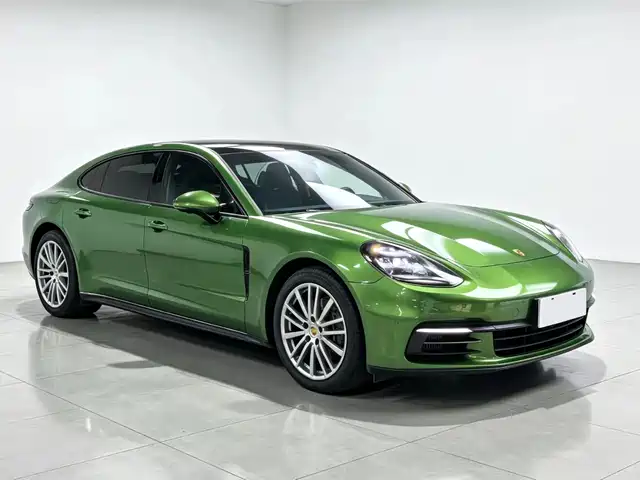 2019 Porsche Panamera