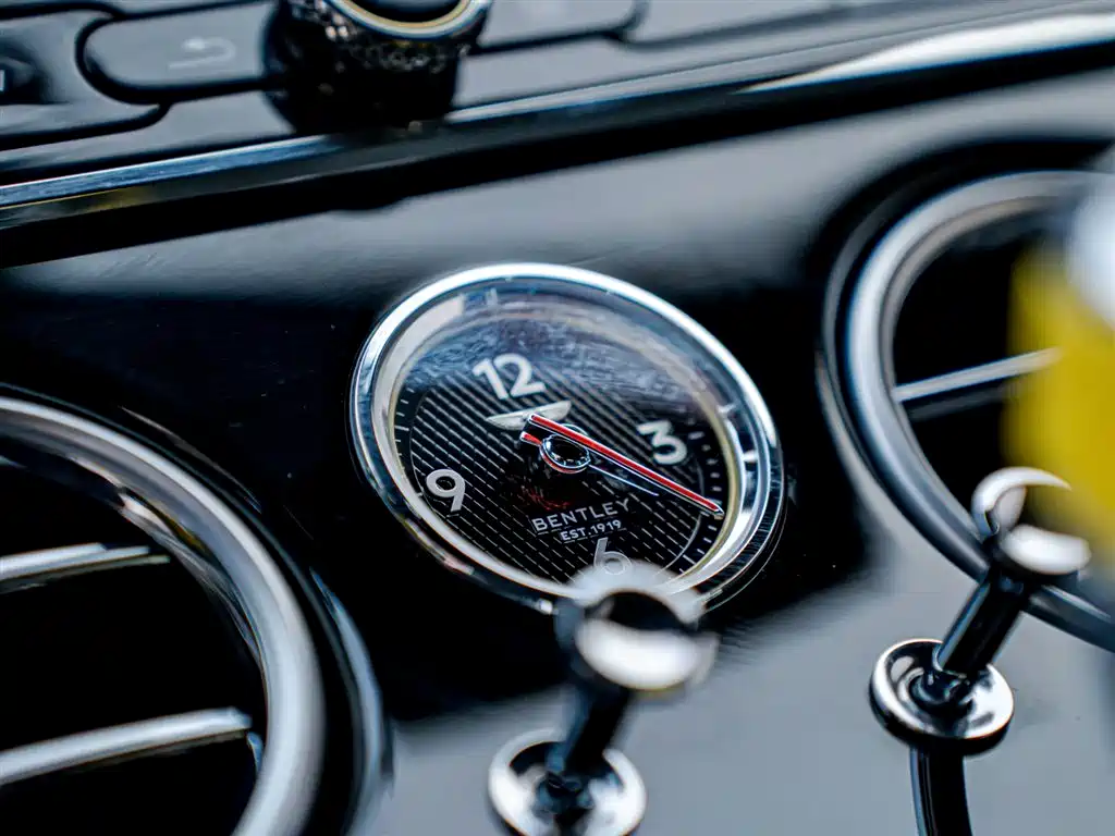 BENTLEY CONTINENTAL PLUG IN HYBRID