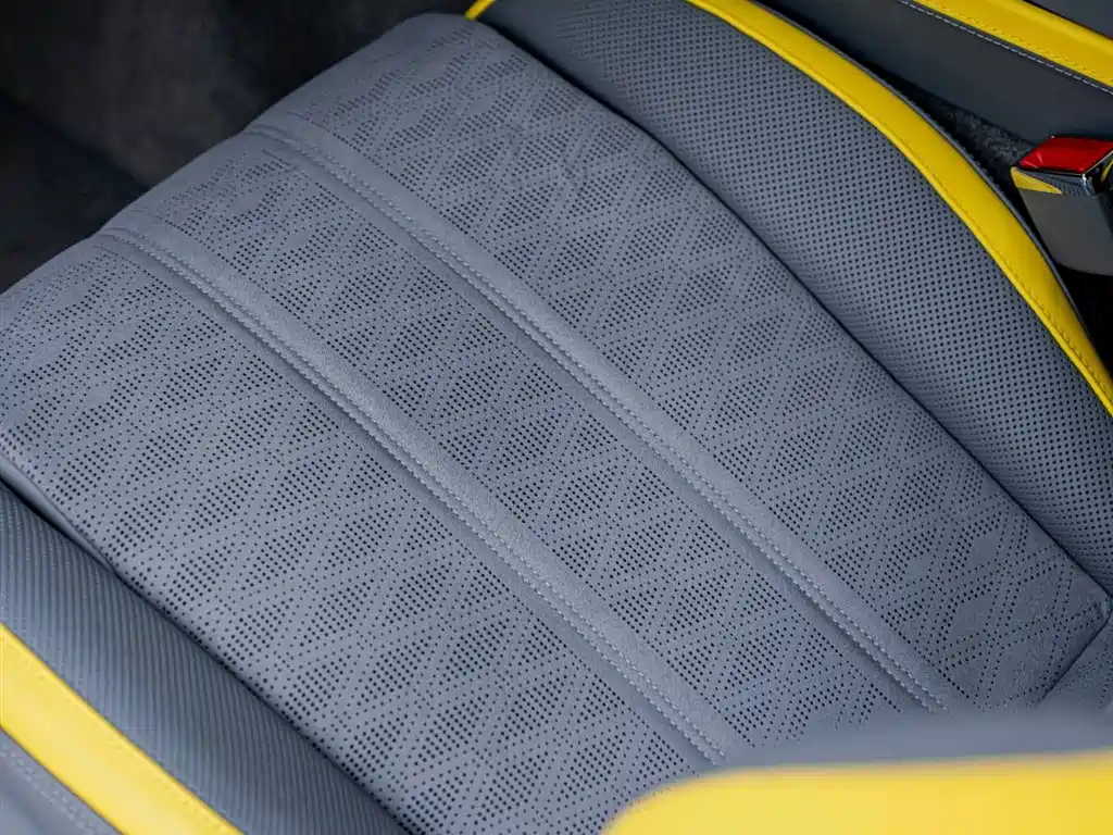 BENTLEY CONTINENTAL PLUG IN HYBRID