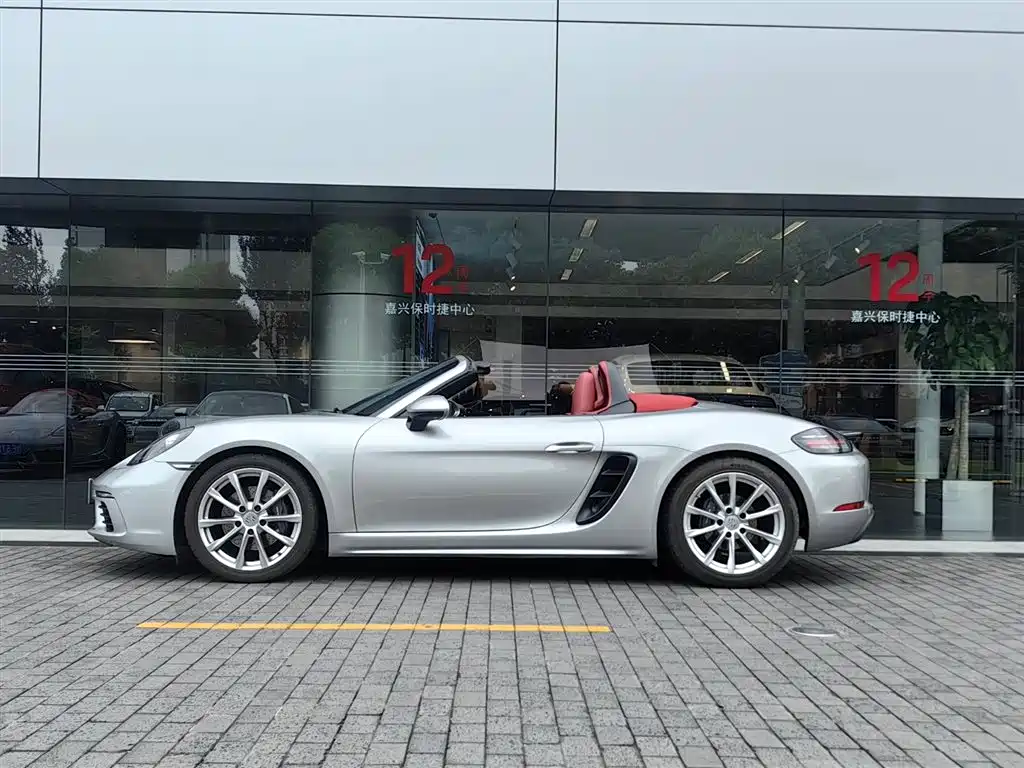 Porsche 718 2022 Boxster 2.0T