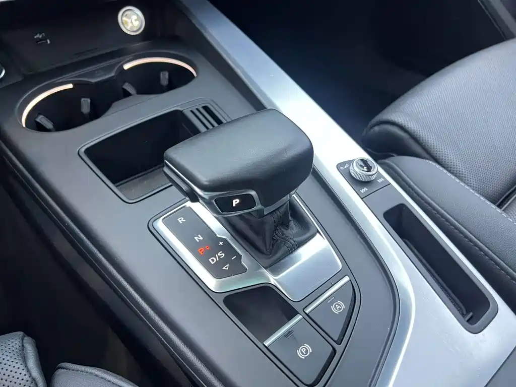 Audi A4L — миниатюра 10