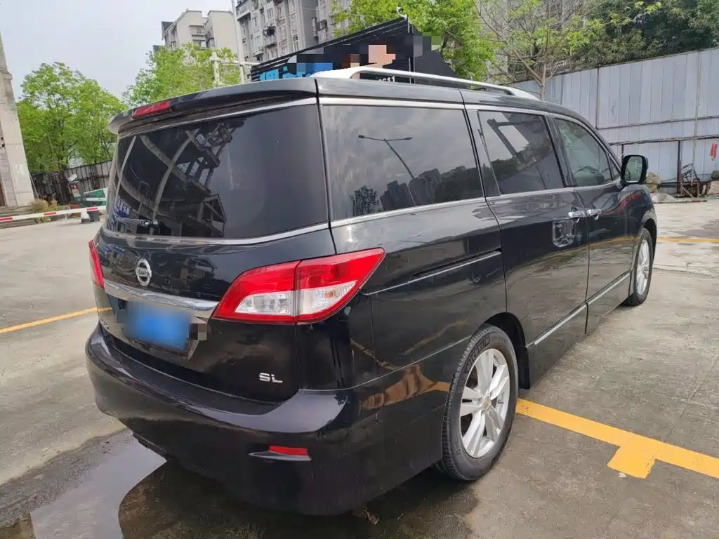 Nissan Quest — миниатюра 5