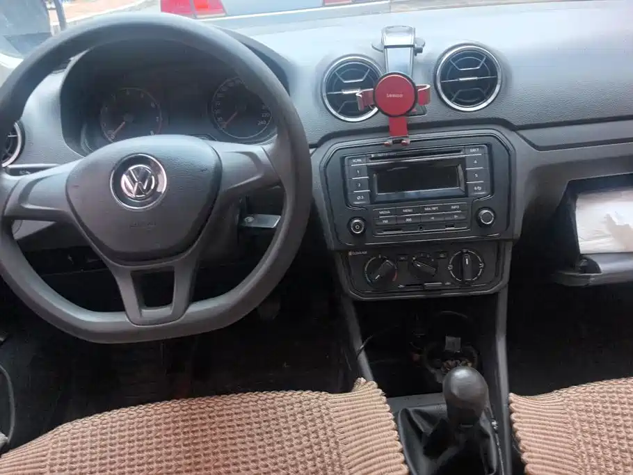 Volkswagen Jetta — миниатюра 12