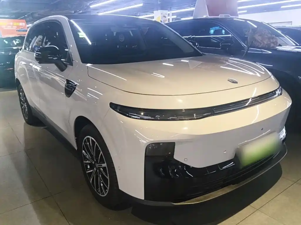 Leapmotor Leapmotor B10 — миниатюра 4