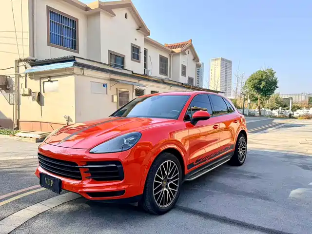PORSCHE CAYENNE