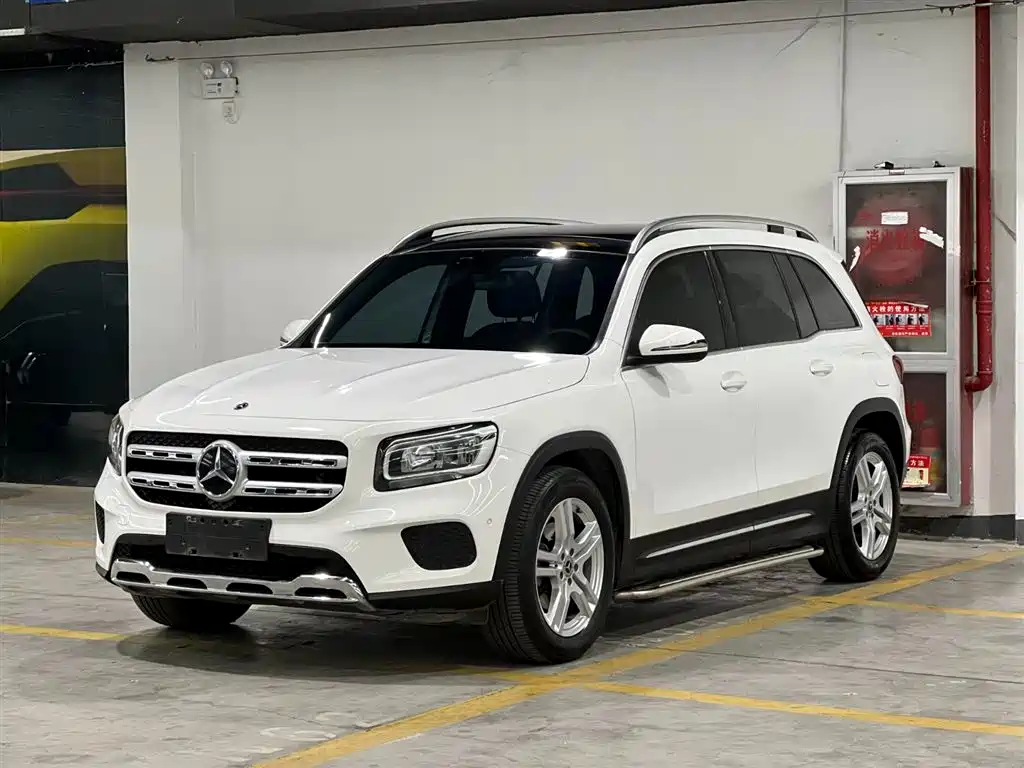 MERCEDES-BENZ GLB