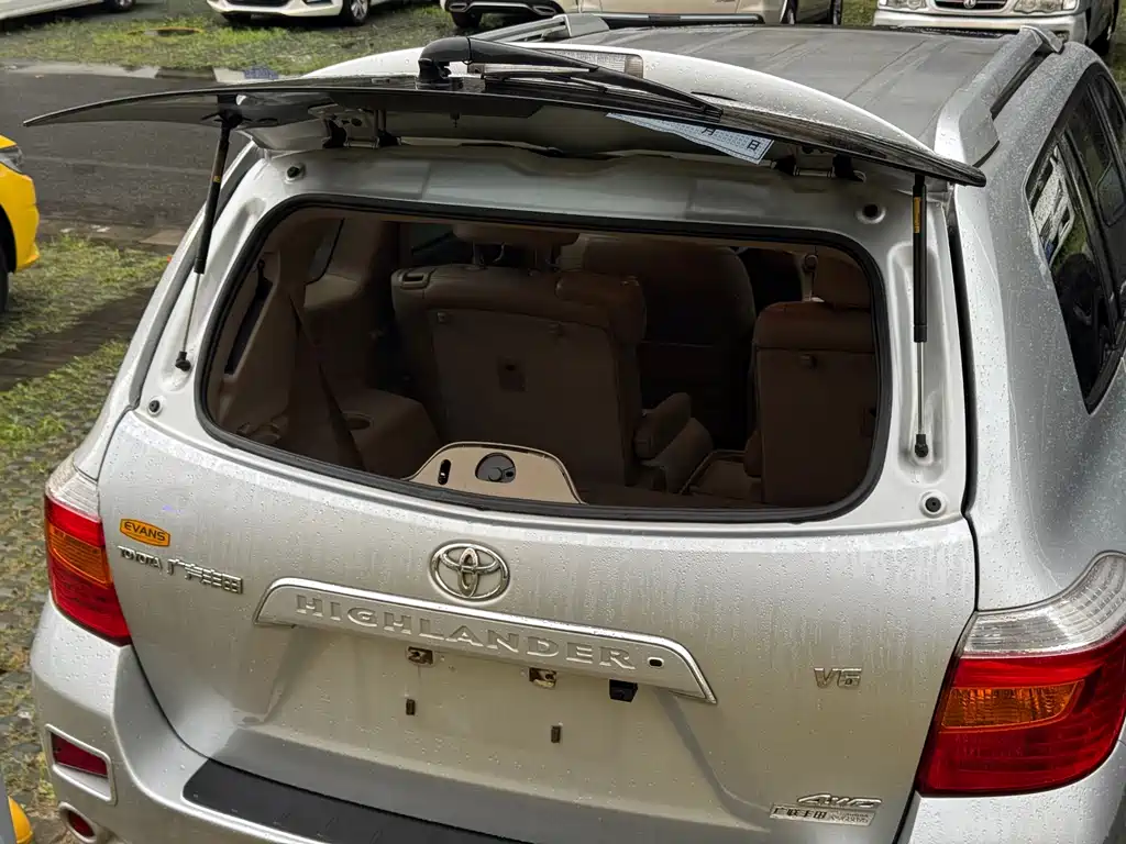 Toyota Highlander — миниатюра 9
