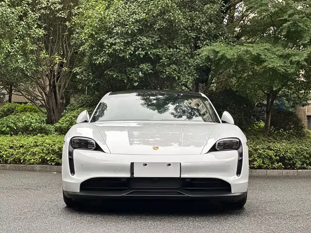 Porsche Taycan 2022 Taycan