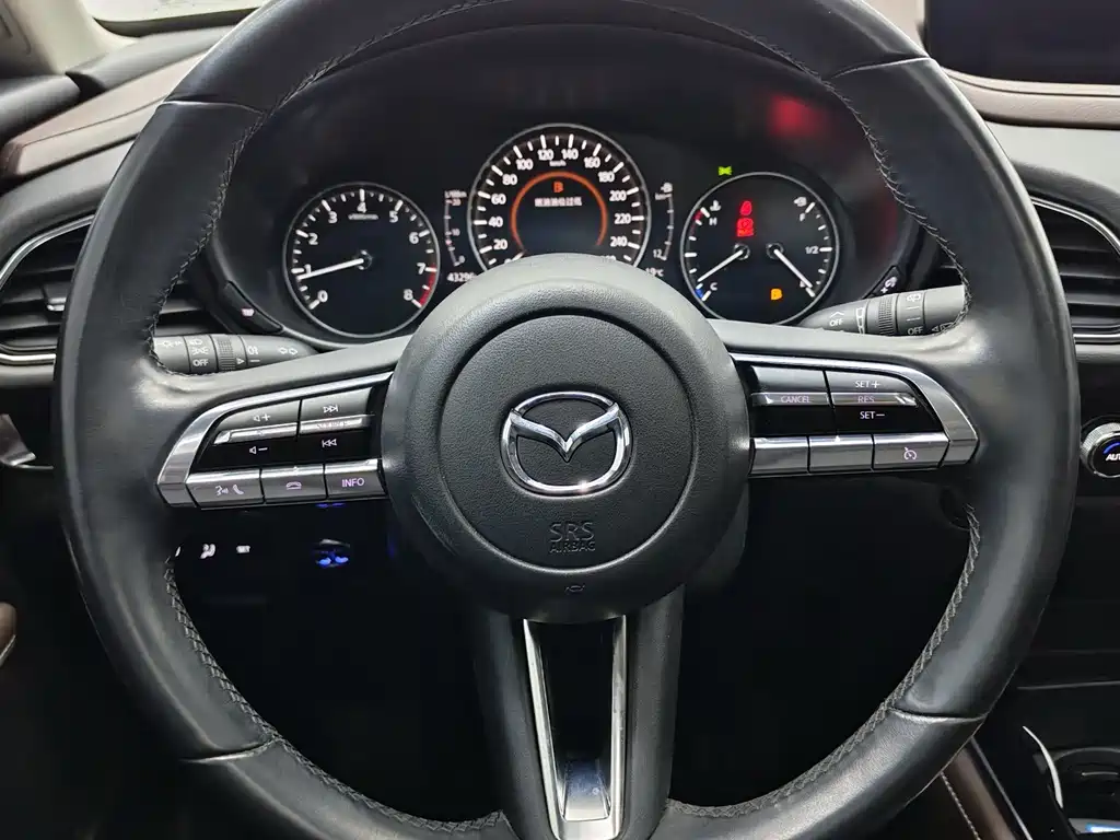 MAZDA CX 30