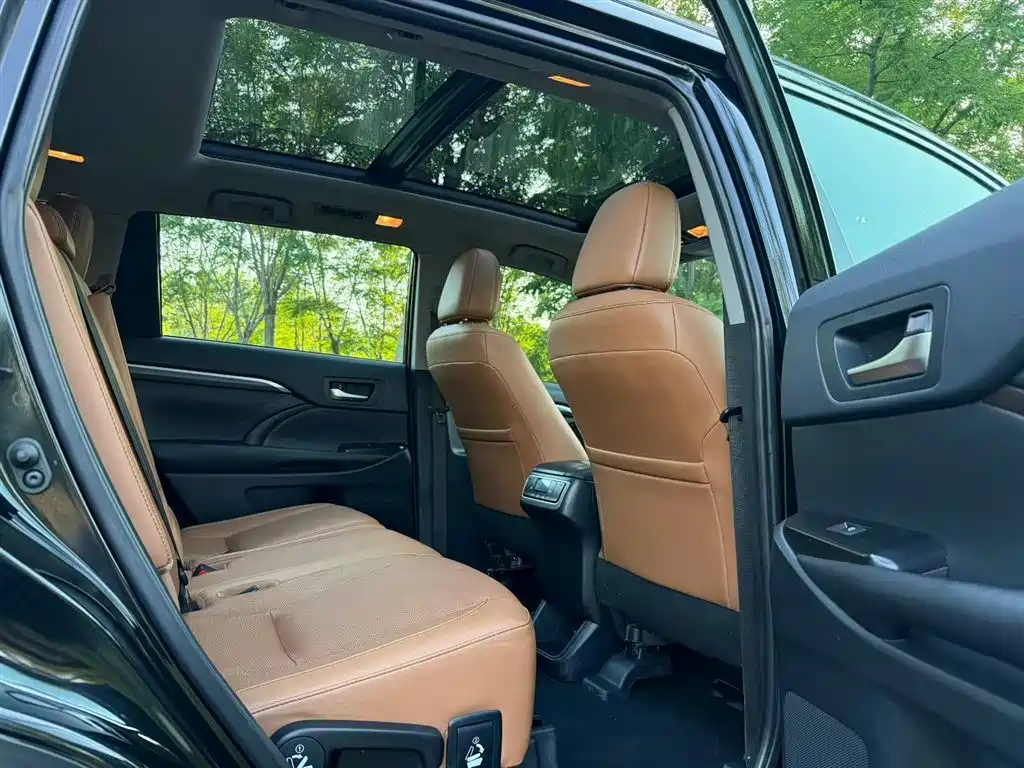 Toyota Highlander 2018 2.0T 7 мест VI