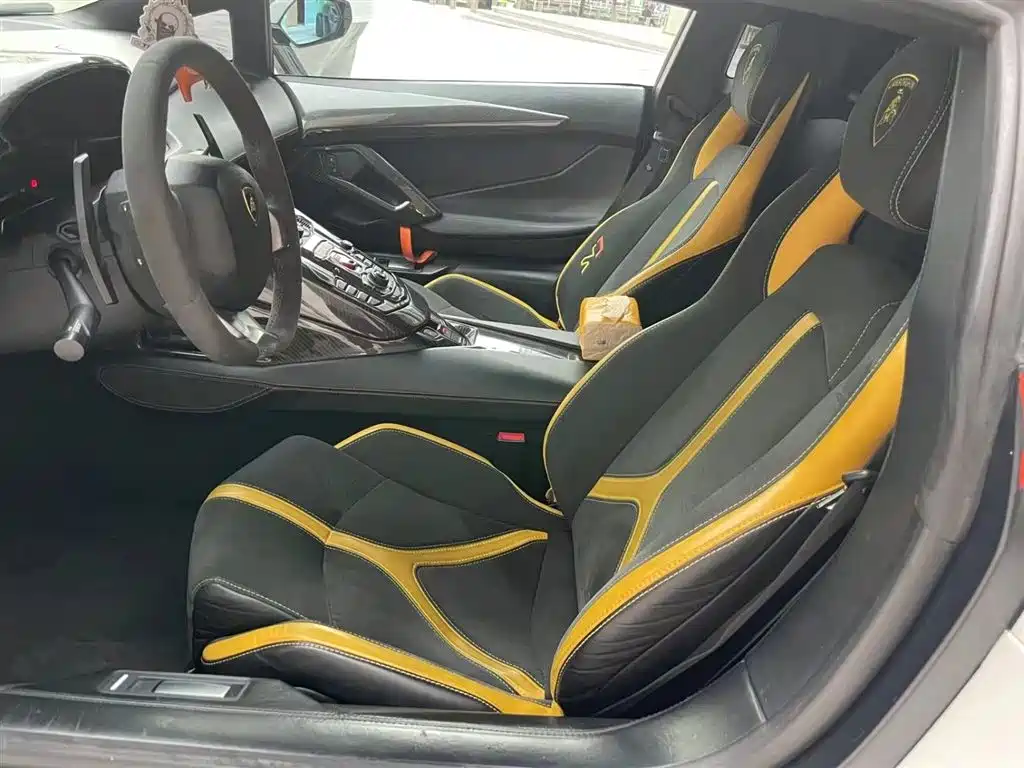 Lamborghini Aventador 2011 LP 700-4