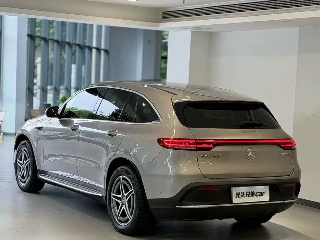 Mercedes-Benz EQC — миниатюра 2