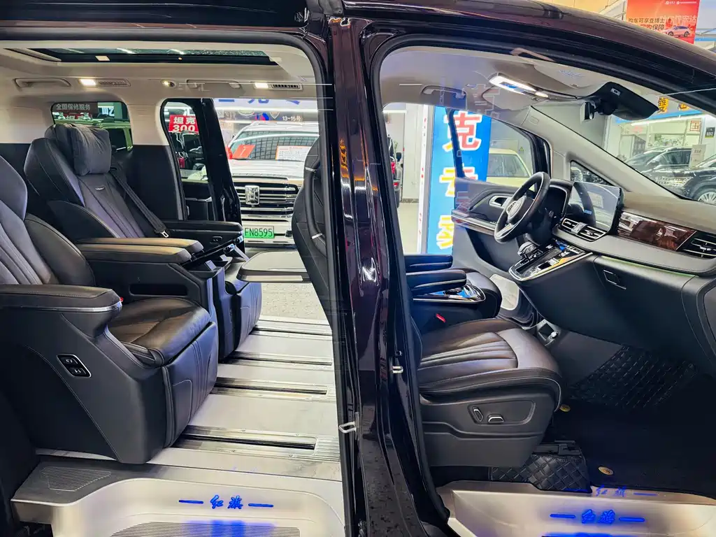 Hongqi Hongqi HQ9 — миниатюра 7