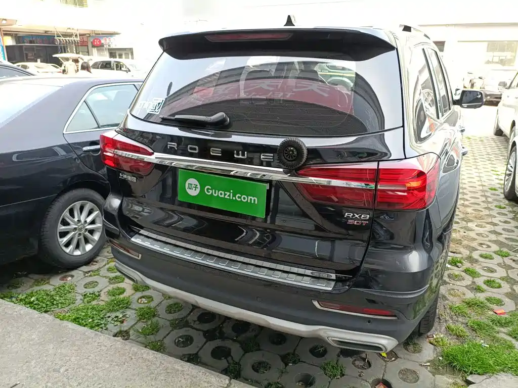 Roewe RX8 — миниатюра 6