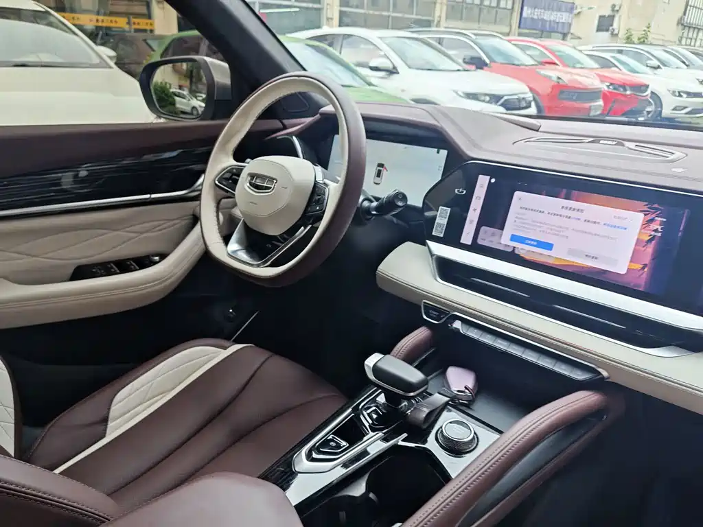 Geely Xingyue L — миниатюра 18