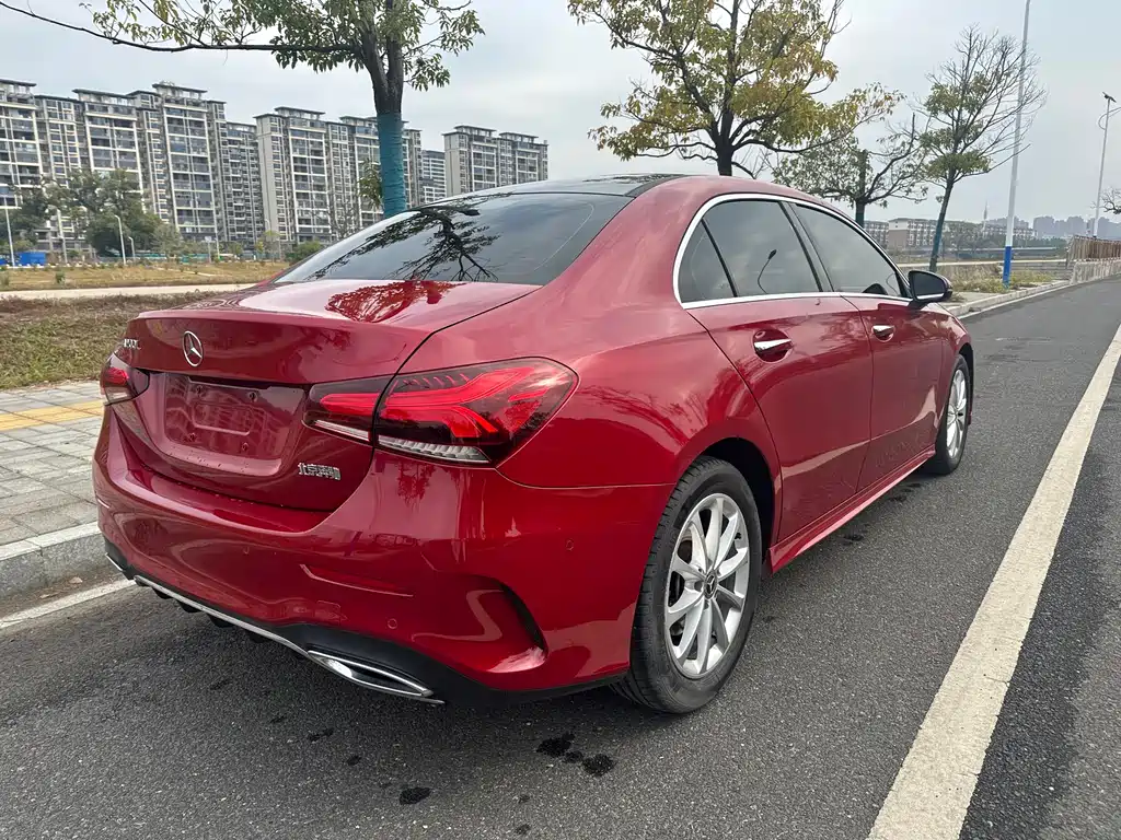 MERCEDES-BENZ A CLASS