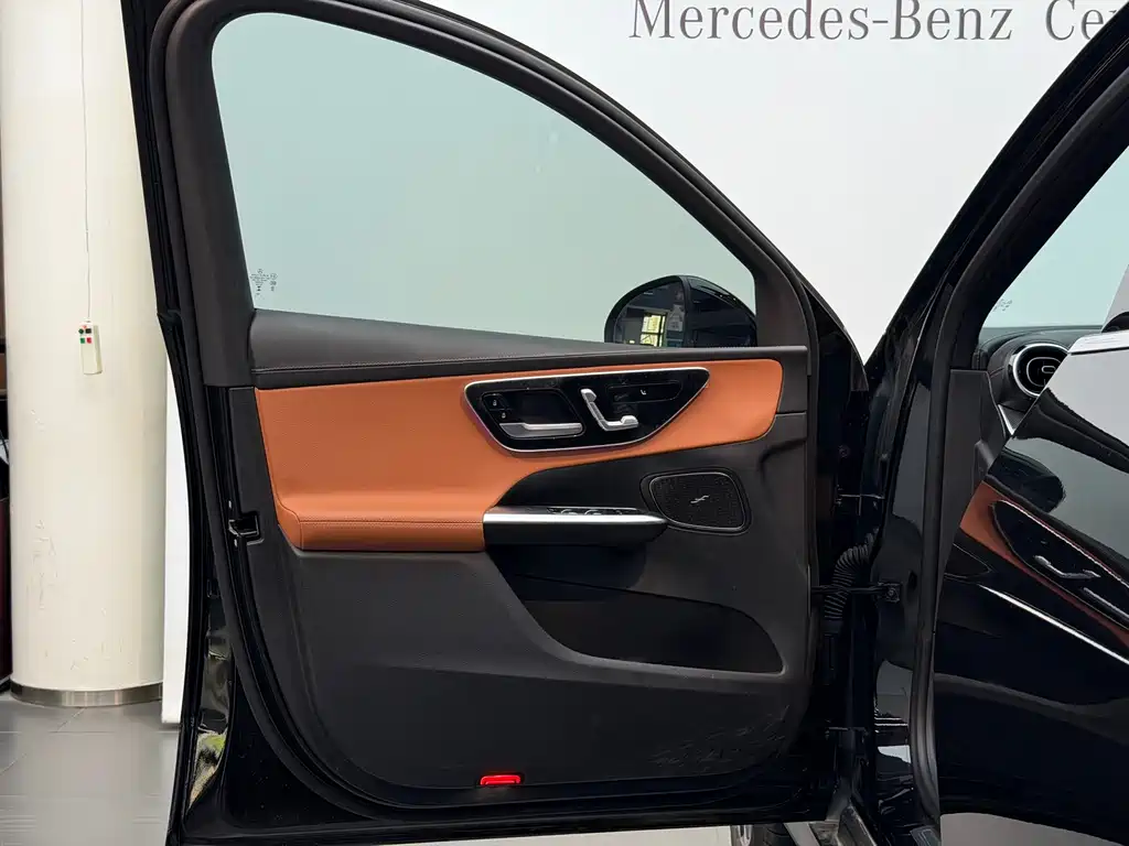 Mercedes-Benz GLC 2026 GLC 260 L 4MATIC