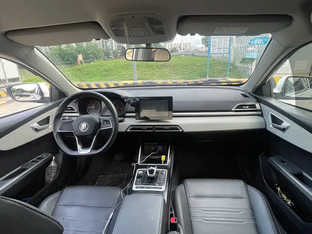 BYD Qin NEV — миниатюра 13