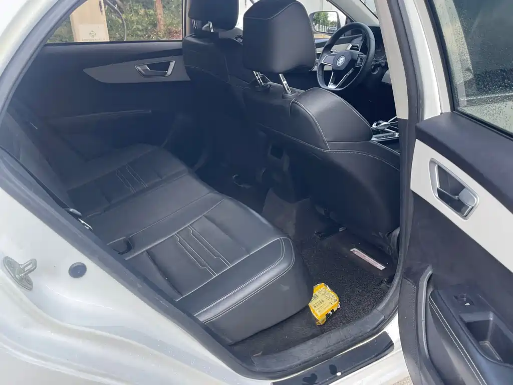 BYD Qin NEV — миниатюра 11