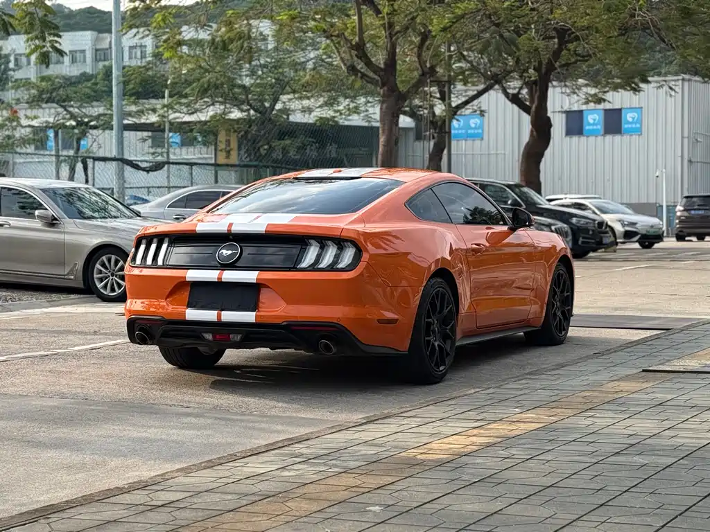 Ford Mustang 2.3L EcoBoost, фото 6