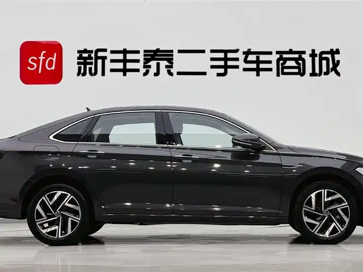 Volkswagen Sagitar 2023 300TSI DSG