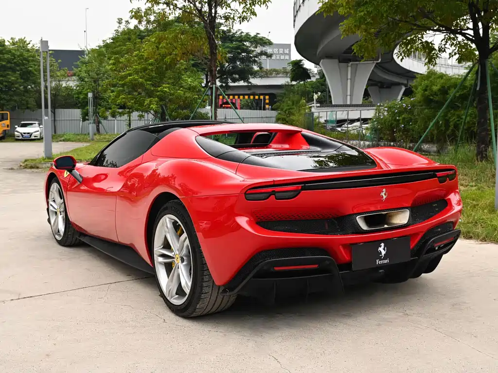 Ferrari 296 — миниатюра 2