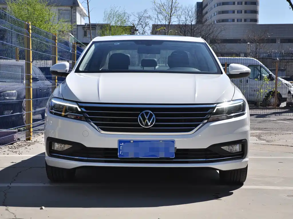 Volkswagen Lavida — миниатюра 2