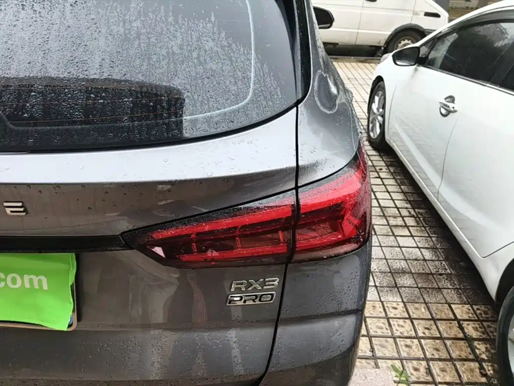 Roewe RX3 — миниатюра 8