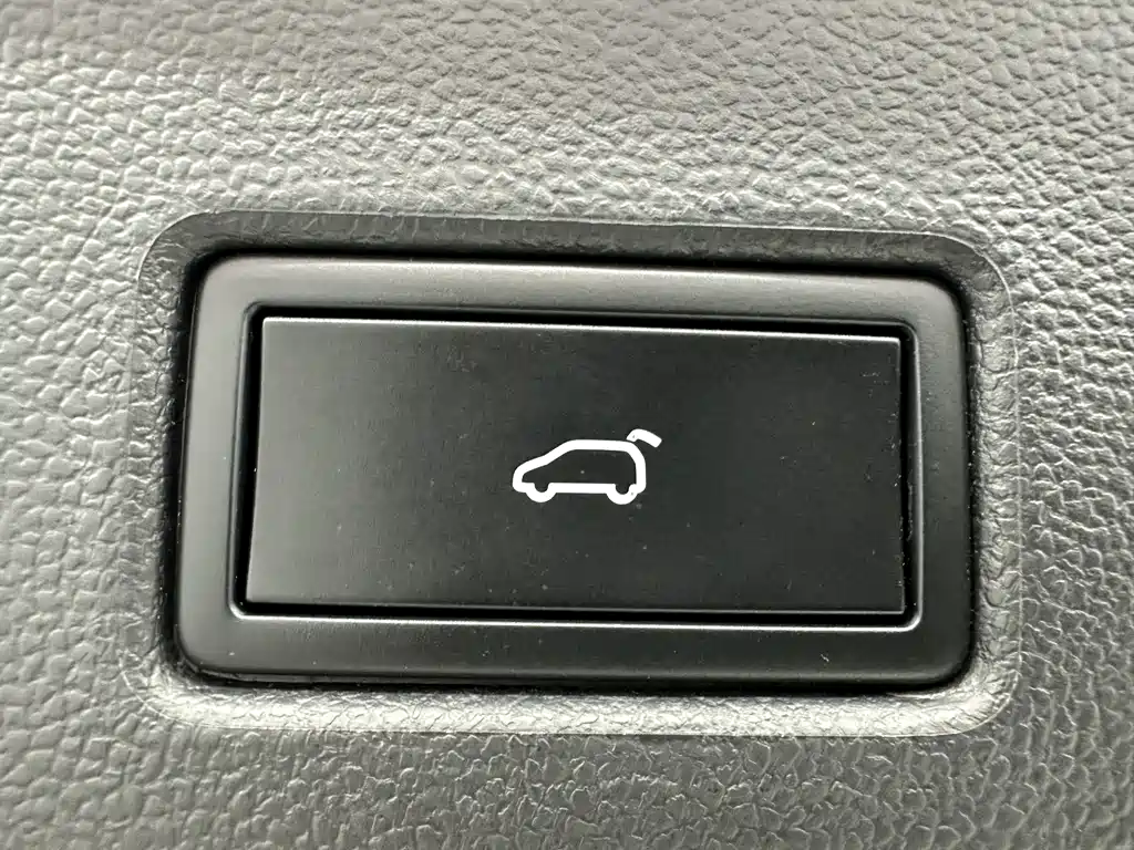 VOLKSWAGEN T ROC EXPLORING SONGS