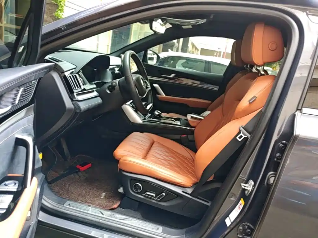 BYD Tang EV - фото 15
