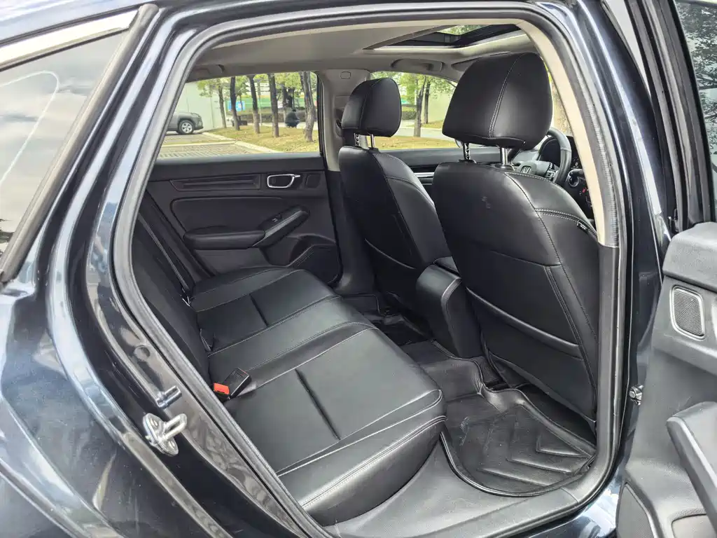 Honda Civic — миниатюра 12