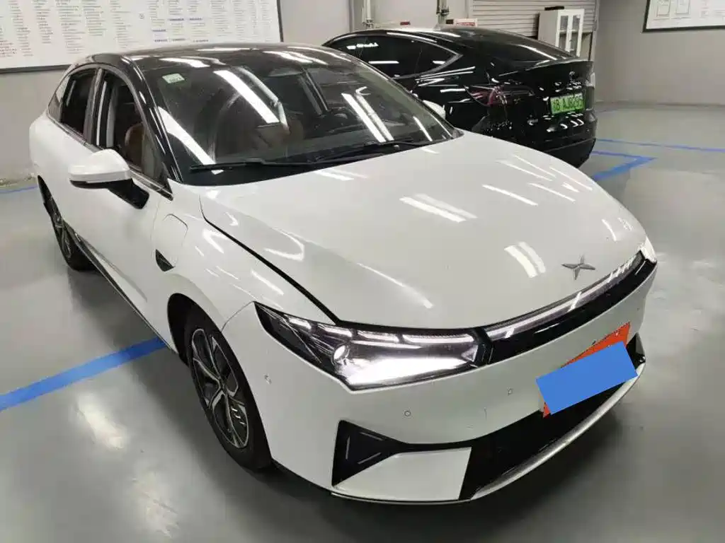 XPeng P5 — миниатюра 2