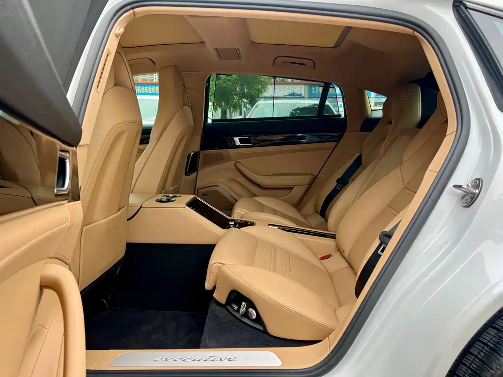 Porsche Panamera 2019 Panamera 4 Executive Long Wheelbase 2.9T
