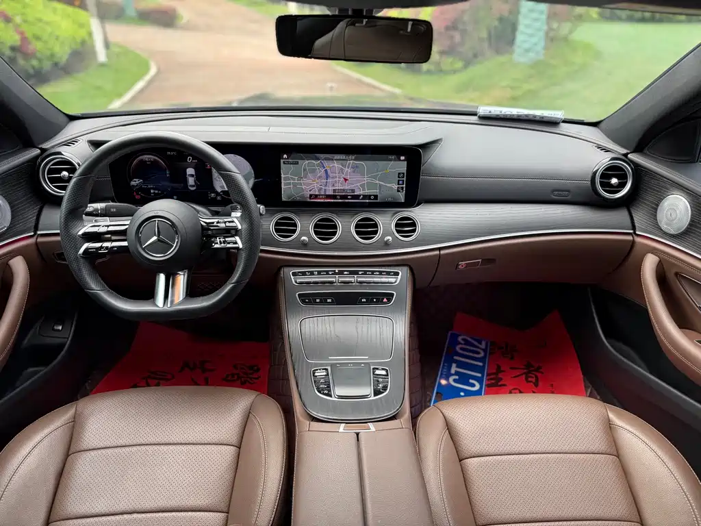 Mercedes-Benz E-Class — миниатюра 15