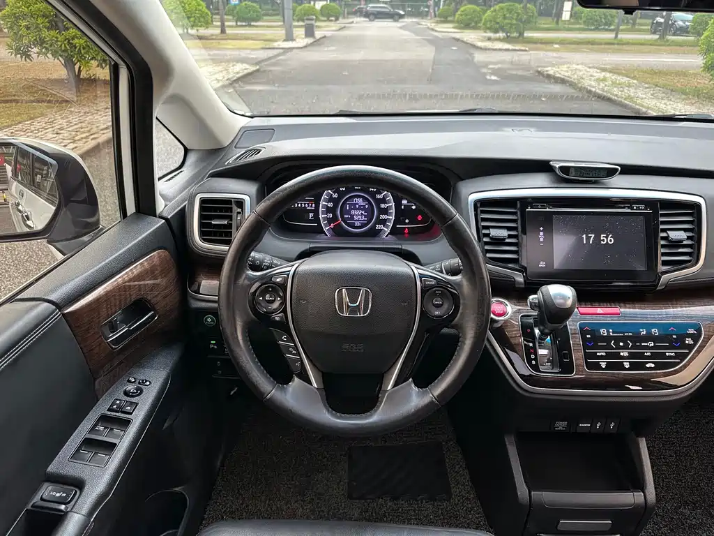 Honda Odyssey — миниатюра 9