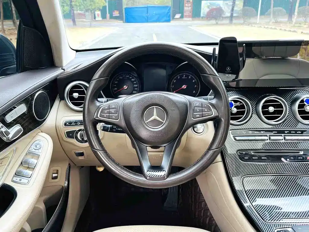 Mercedes-Benz GLC 2016 GLC 260 4MATIC Luxury
