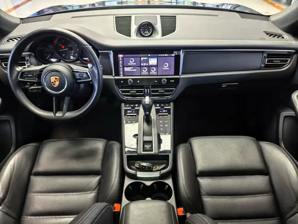Porsche Macan — миниатюра 12