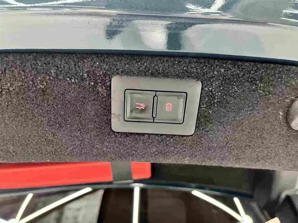 BYD Han — миниатюра 15