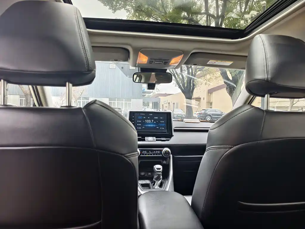 TOYOTA RAV4 RONGFANG