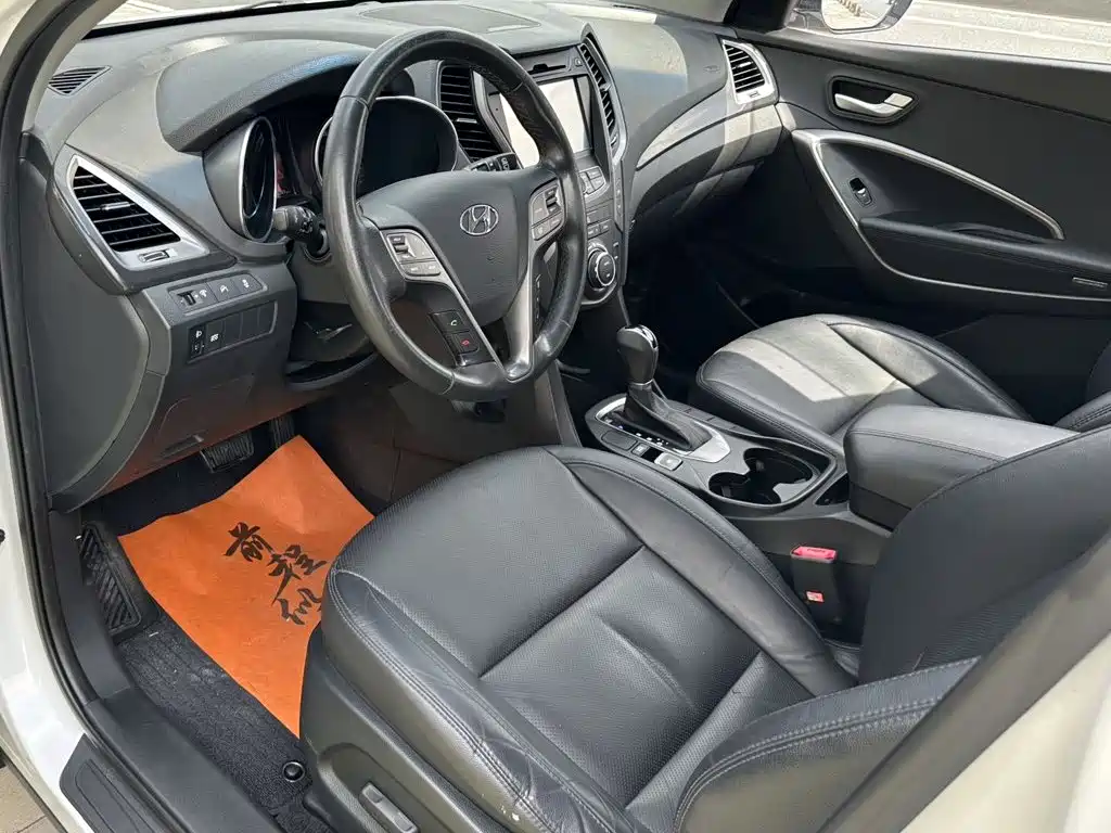 Hyundai Santa Fe — миниатюра 4